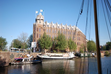 Scheepvaarthuis, noordwestgevel