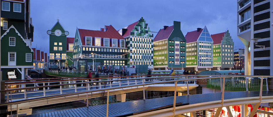 'Zaans' stadhuis officieel geopend