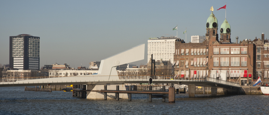 Rijnhavenbrug Rotterdam is klaar