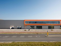 Bedrijfsverzamelgebouw Honderdland