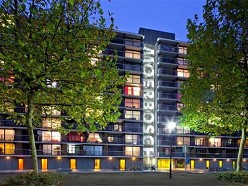 Renovatie en upgrading drie woongebouwen