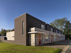 Multifunctionele accommodatie met woningen