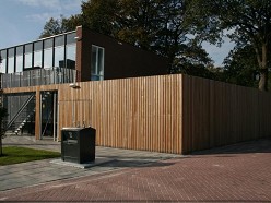 Asymmetrische fietsenstalling met doorlopende overkapping